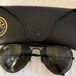 Rayban aviators. Very good condition.